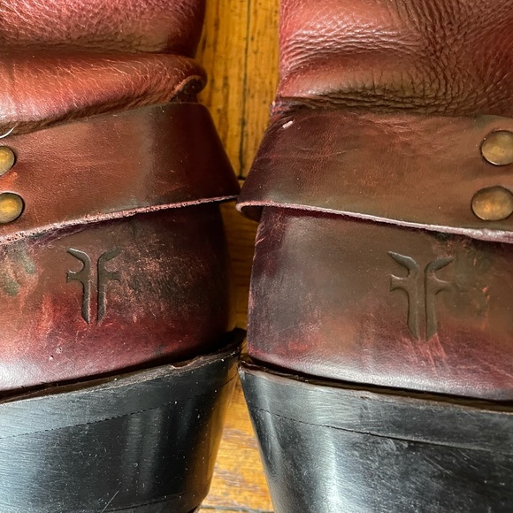 🎉HP🎉 FRYE Harness Boot, Women’s, Purple Brown Leather, 7.5 - Picture 7 of 9